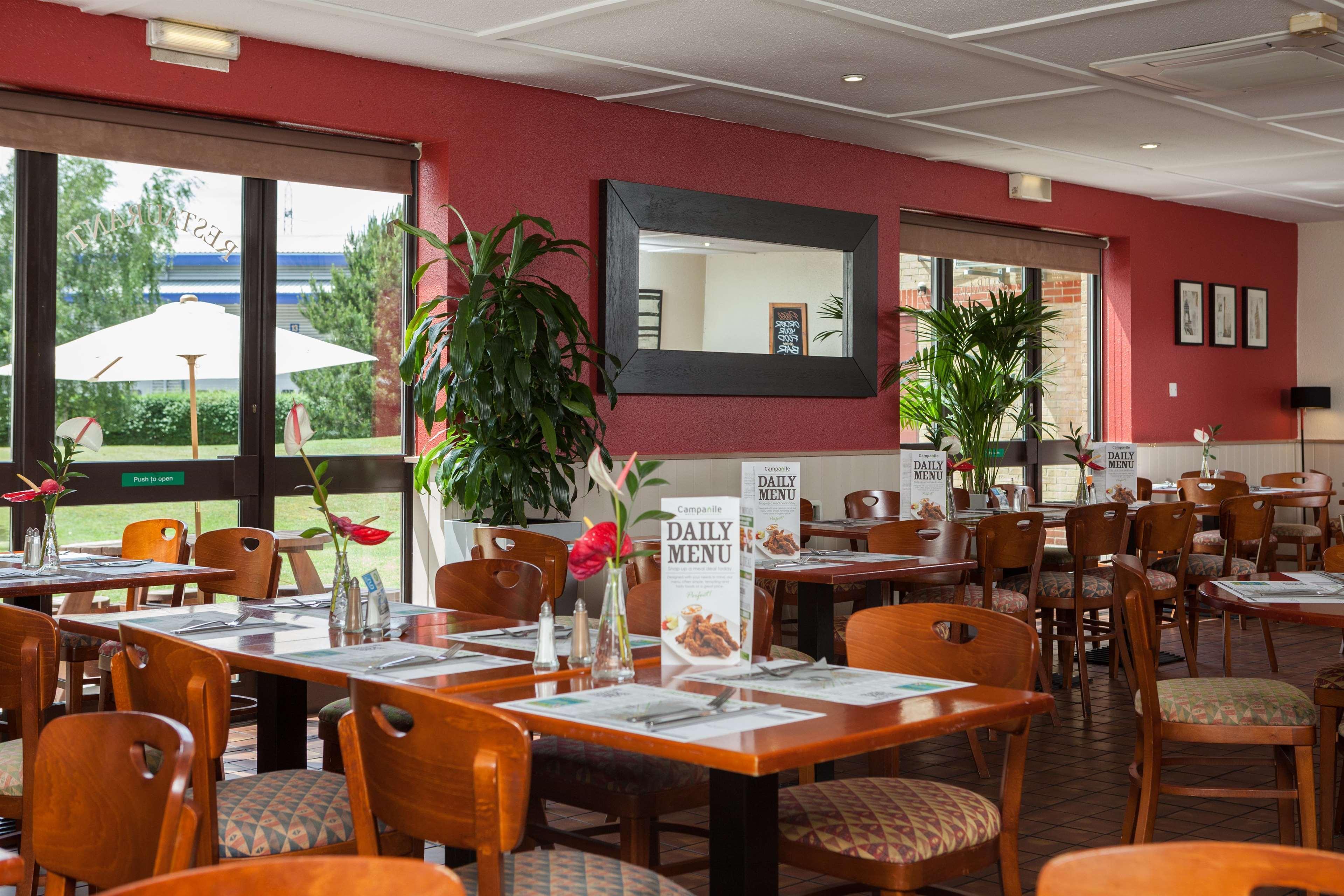 Campanile Hotel Dartford Extérieur photo