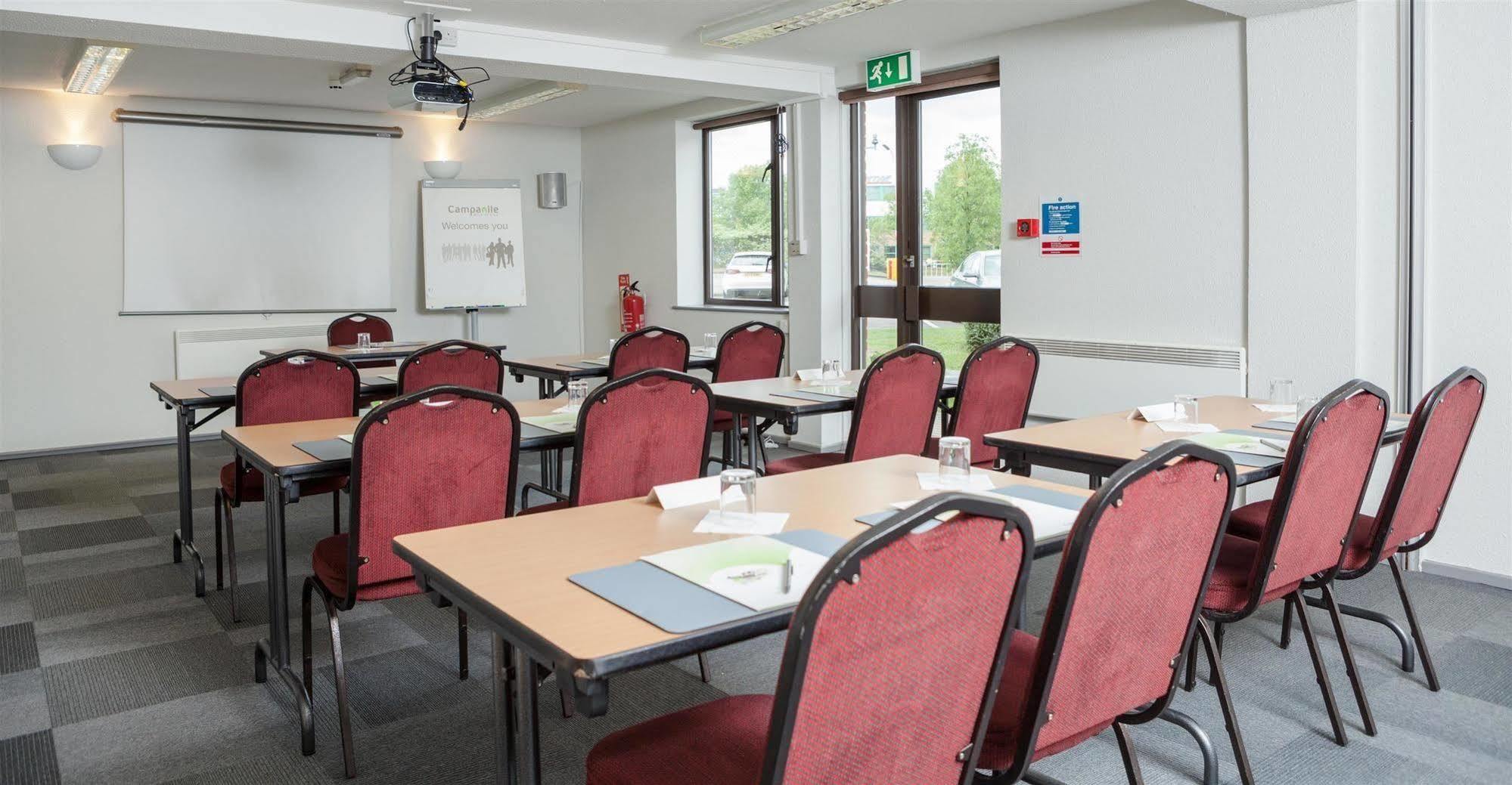 Campanile Hotel Dartford Extérieur photo